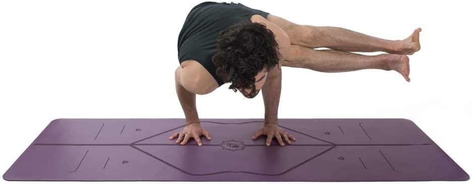LIFORME Yogamatte - Die Weltweit Beste Umweltfreundliche, rutschfeste Yoga Matte Mit Dem Originalen Einzigartigen Ausrichtungsmarkierungssystem - Biologisch Abbaubare Matte - Purple