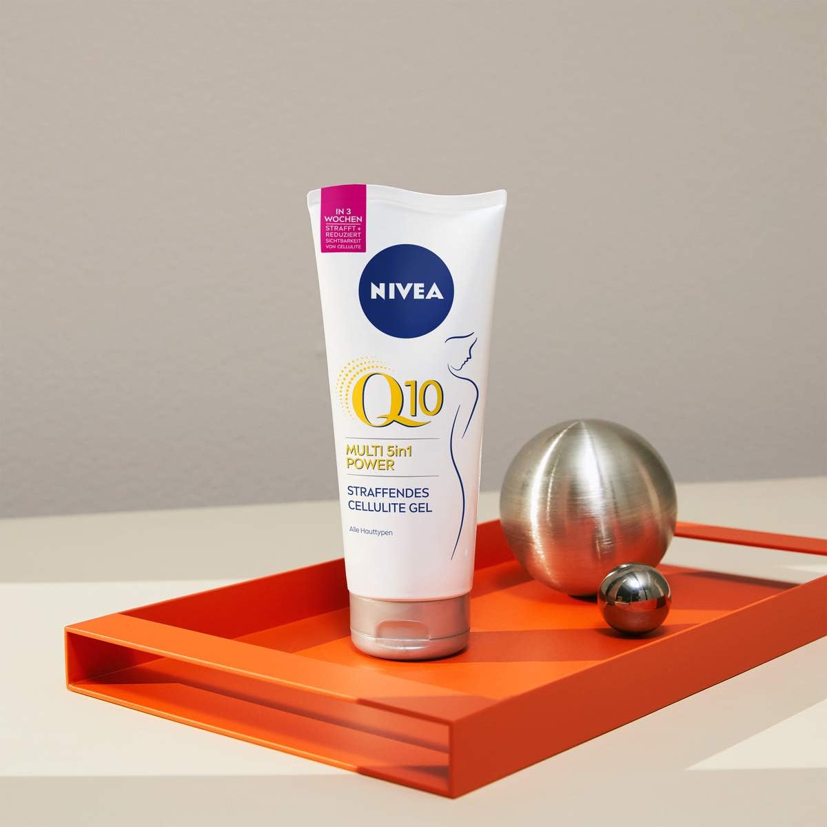NIVEA Body Gel Q10 Anti-Cellulite (200ml), straffende Hautpflege mit Q10 und Lotus Extrakt, mit Multi 5in1 Power Formel für sichtbare Ergebnisse in 3 Wochen