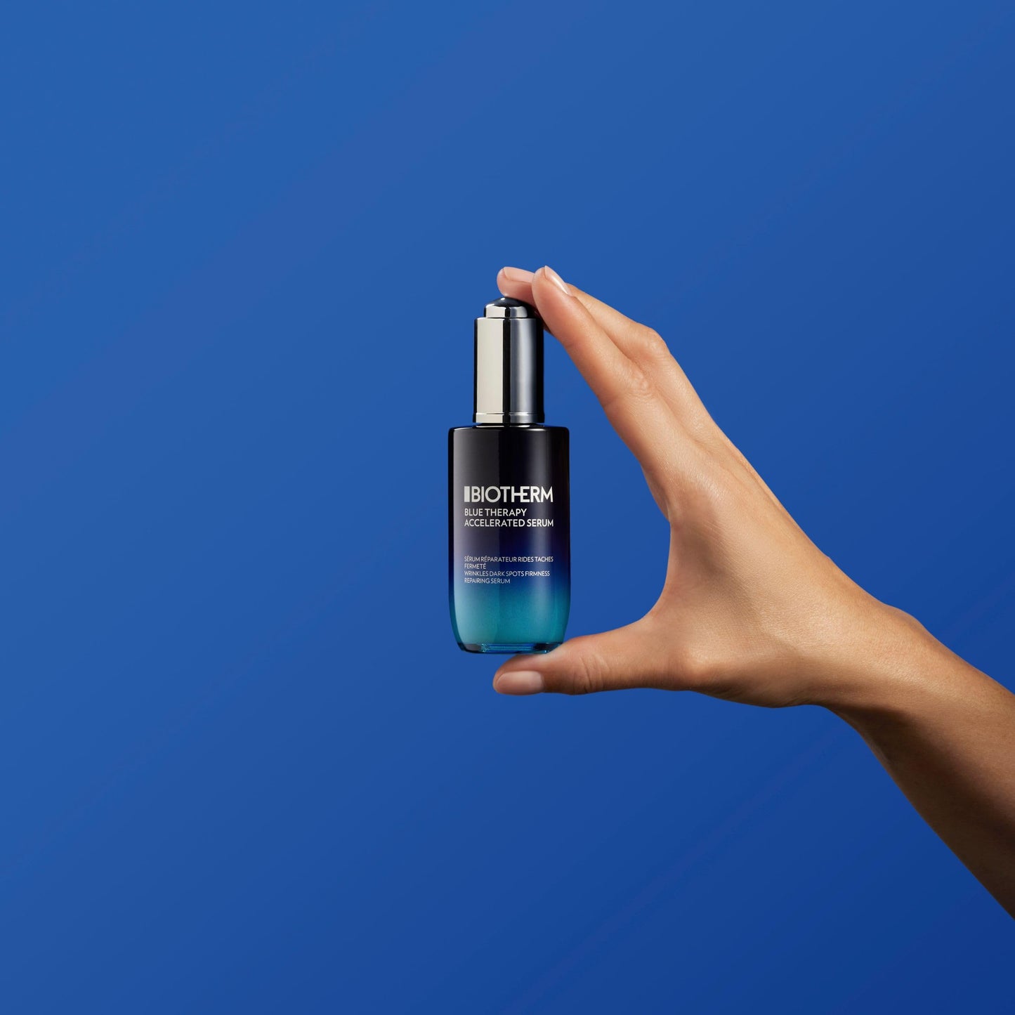 Biotherm Blue Therapy Accelerated Serum, glättendes Gesichtsserum für eine strahlende Haut, intensive Feuchtigkeitsversorgung, Tagespflege mit Anti Aging Effekt, 50 ml