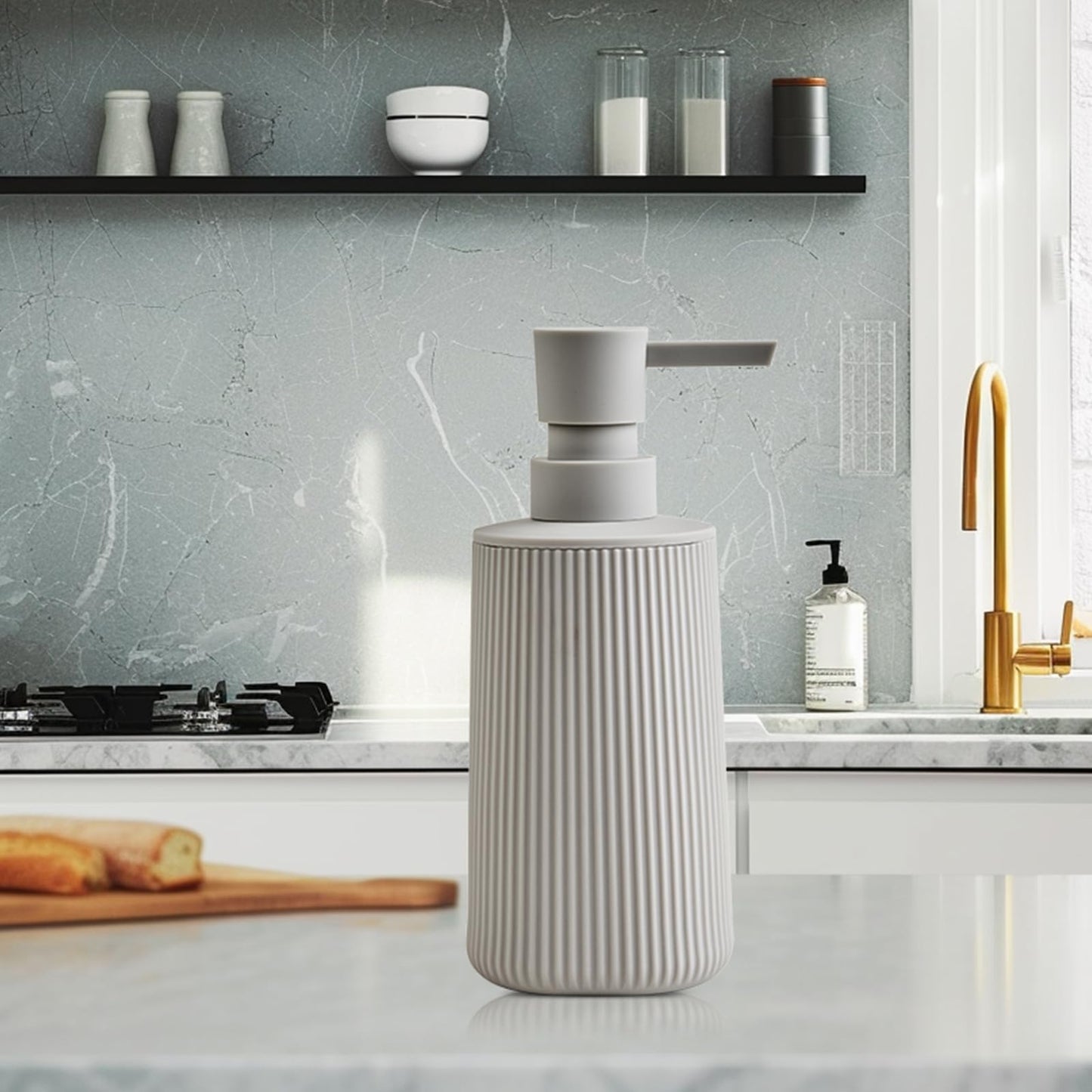 Moderne Seifenspender Beige Kunststoff Spülmittelspender, Seifenspender Bad für Badezimmer, Arbeitsplatte, Küche, Soap Dispenser mit Pumpspender (Beige)
