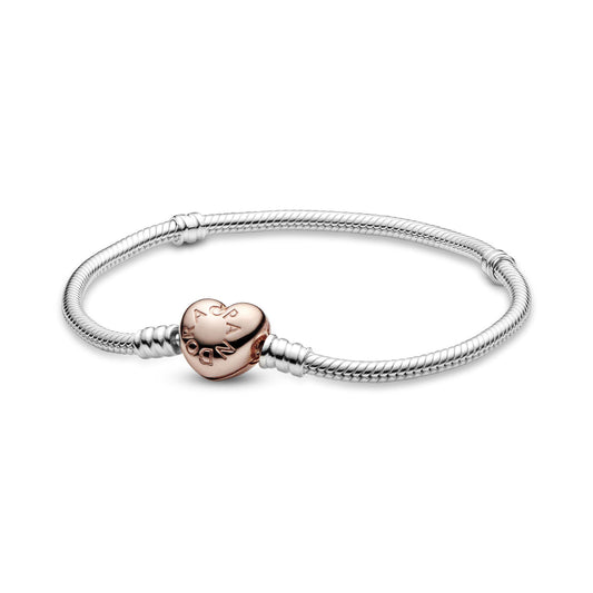 PANDORA Moments Schlangen-Gliederarmband mit Herz-Verschluss aus Sterling-Silber und rosévergoldeter Metalllegierung, kompatibel mit Charms und Anhängern aus der Moments Kollektion, Größe: 17cm