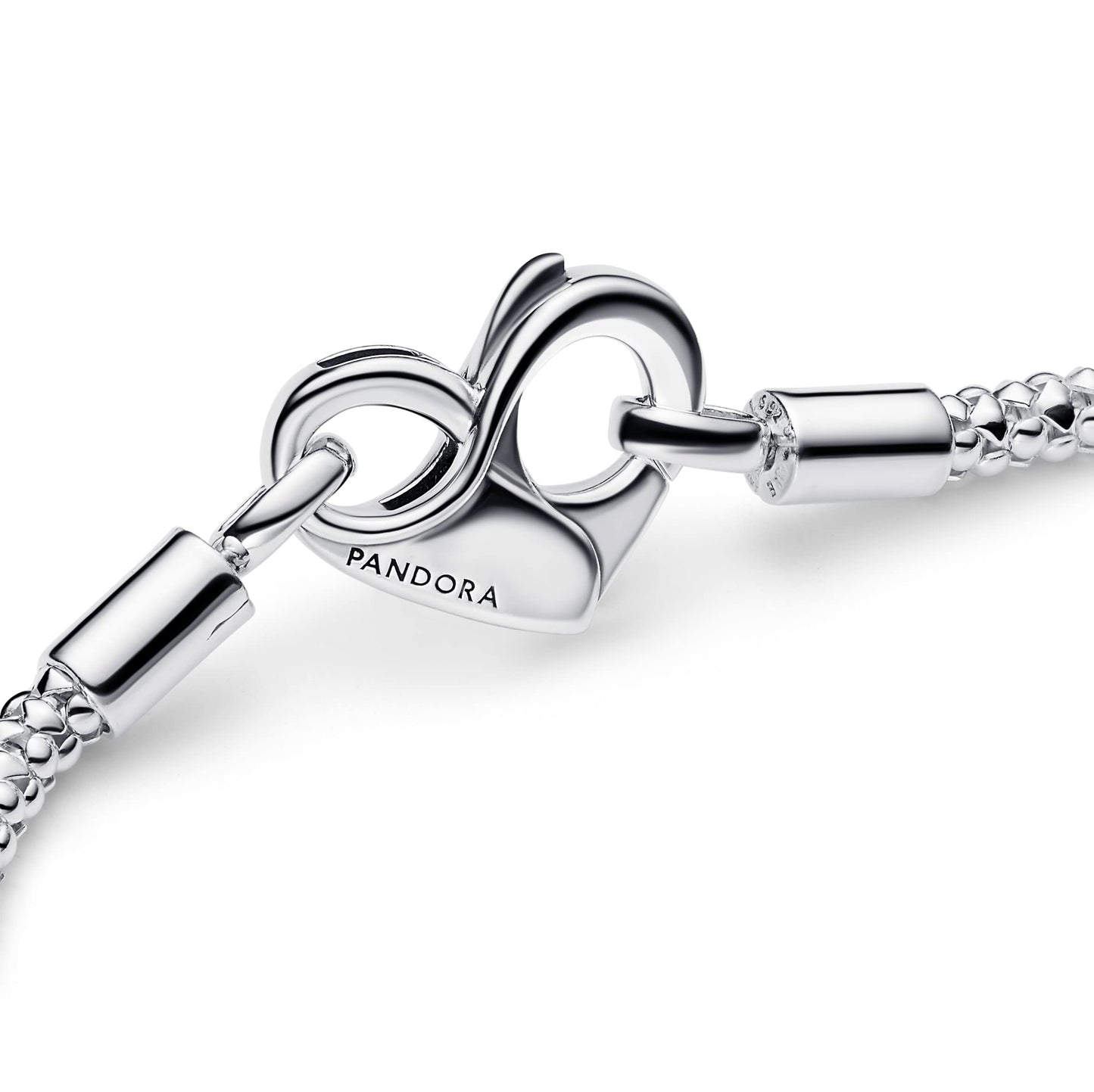 PANDORA Armband mit Infinity Herzverschluss aus Sterlingsilber in der Farbe Silber, Kompatibel mit PANDORA Moments Armbänder, Länge: 20cm, 592453C00-20