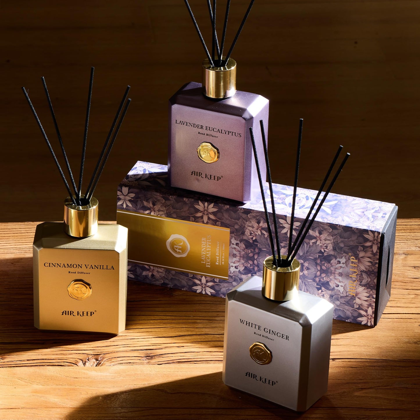 Airkeep Raumduft 300ml, Lavendel-Eukalyptus Duft, Duftstäbchen mit 8 Stäbchen, Luxus Lufterfrischer für Zuhause, Büro & Bad